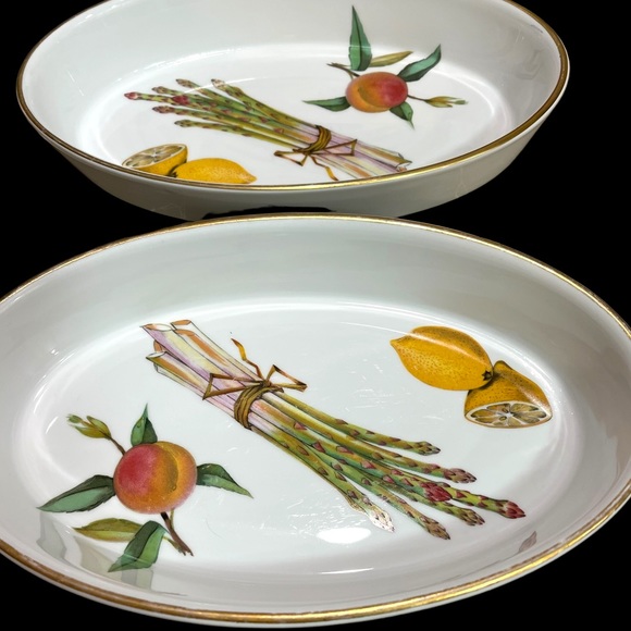 Set of Two Royal Worcester Evesham Gold 10.5" Porcelain Ovenware Baking Dishes - Picture 2 of 13